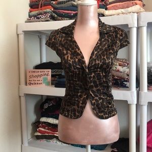 Short sleeved Cheetah print blazer